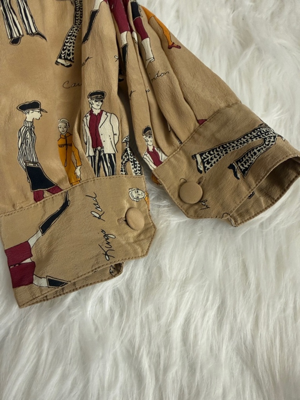 Piano 100% Silk Novelty Print Button Down – Size Women’s Small - Picture 8 of 8